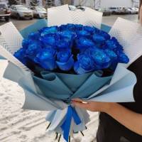 Букет 25 синих роз с оформлением R669